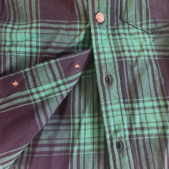 Boy's Carter's Button-Up - Picture 4 of 6